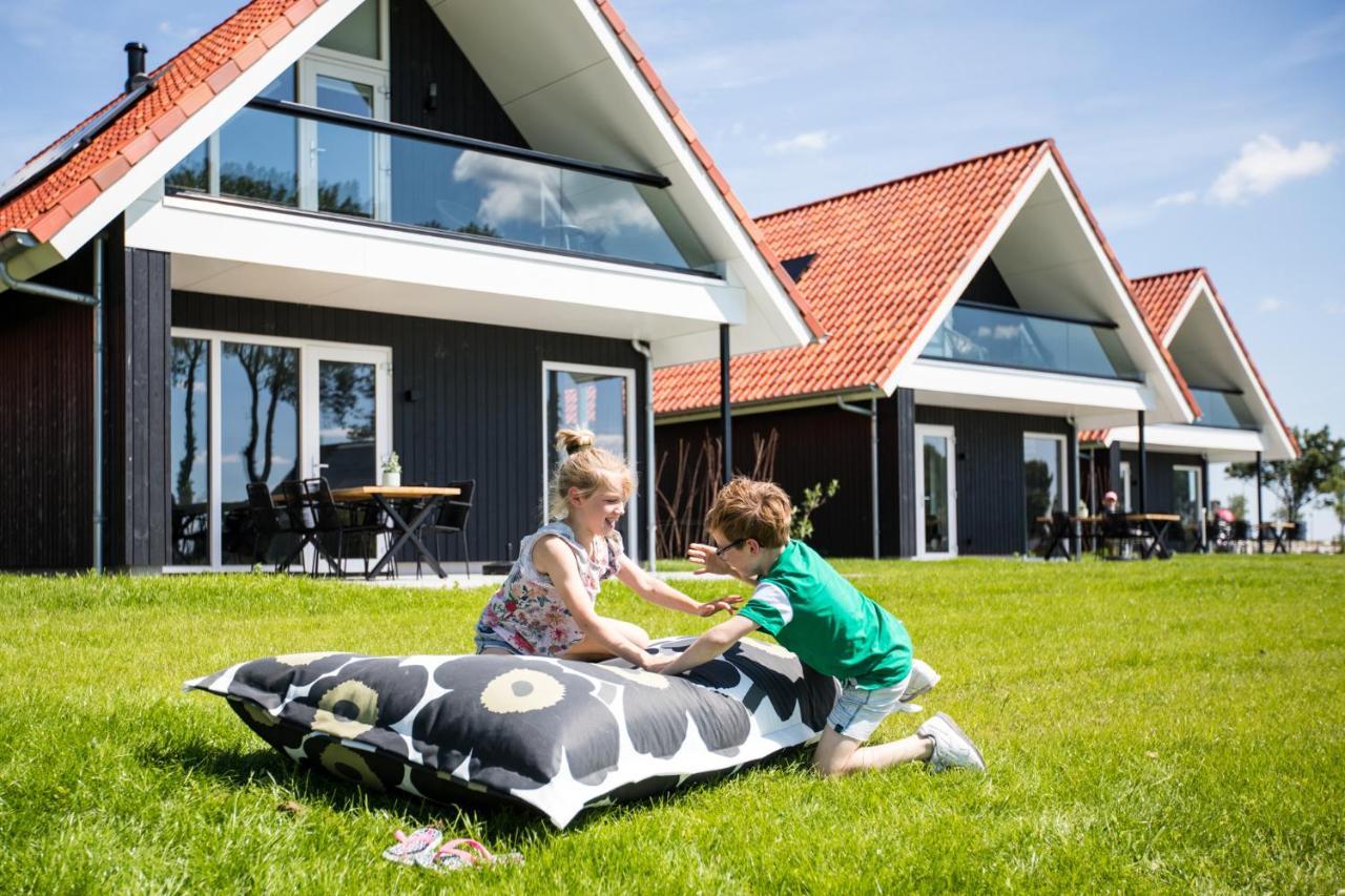 Vakantiehuis Aan Het Water - Vakantiepark De Schreiershoek Dokkum Exterior photo