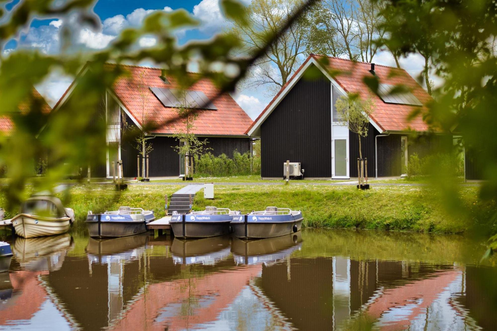 Vakantiehuis Aan Het Water - Vakantiepark De Schreiershoek Dokkum Exterior photo