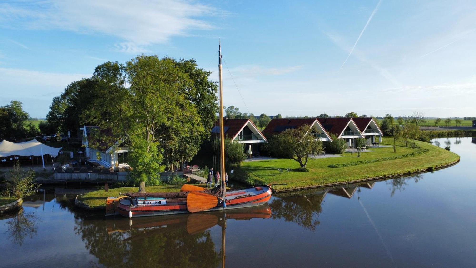 Vakantiehuis Aan Het Water - Vakantiepark De Schreiershoek Dokkum Exterior photo